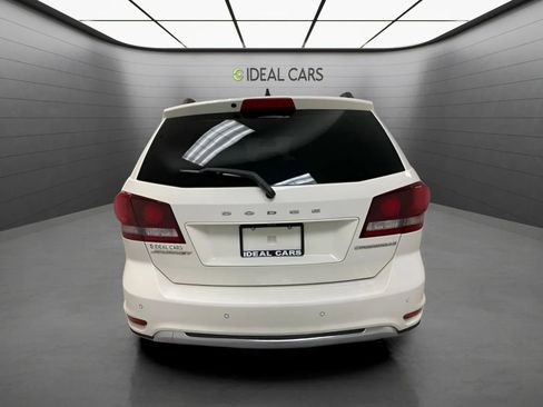 Used 2020 Dodge Journey Crossroad w/ Popular Equipment Group FWD image 6