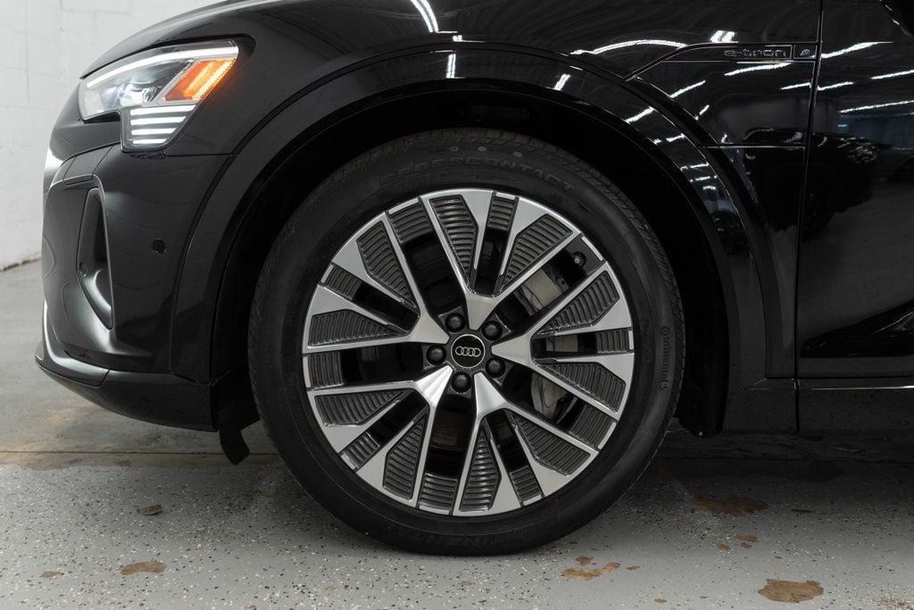 Used 2024 Audi Q8 e-tron Prestige w/ Prestige Package AWD/4WD image 35