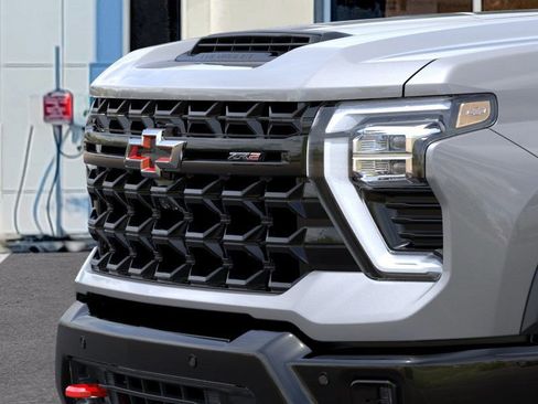 New 2026 Chevrolet Silverado 2500 ZR2 image 13