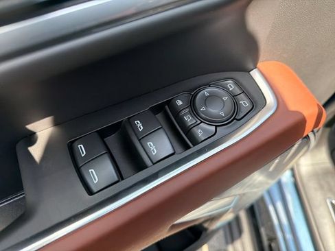 New 2026 GMC Sierra 2500 Denali Ultimate AWD/4WD image 17