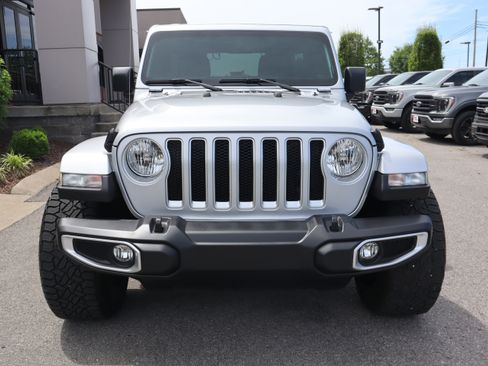 Used 2022 Jeep Wrangler Unlimited Sahara AWD/4WD image 3