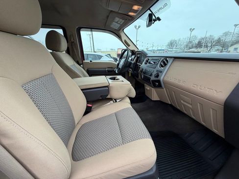 Used 2015 Ford F350 XLT w/ XLT Premium Package image 24