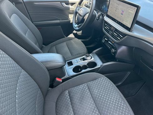 Used 2023 Ford Escape Active w/ Tech Pack #2 FWD image 16