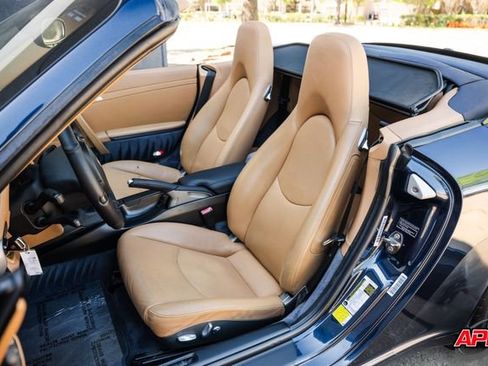 Used 2011 Porsche 911 Carrera image 4