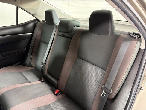 Used 2019 Toyota Corolla LE image 19