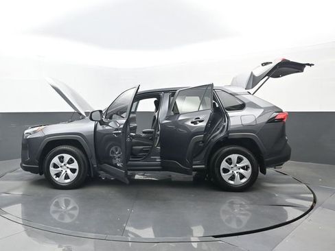 Used 2025 Toyota RAV4 LE FWD image 31