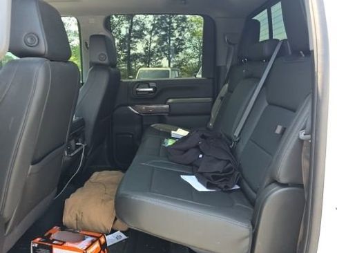 Used 2022 Chevrolet Silverado 2500 LTZ w/ LTZ Convenience Package image 8