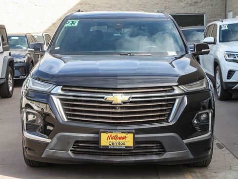 Used 2023 Chevrolet Traverse High Country image 2