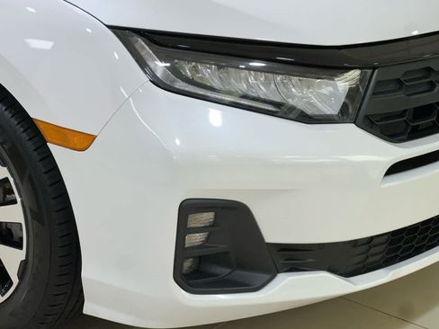Used 2025 Honda Odyssey EX-L image 4