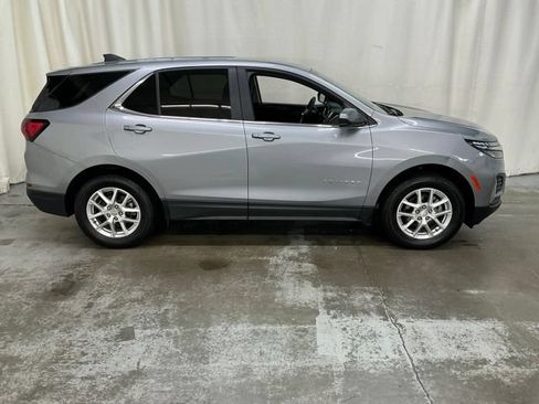 Used 2024 Chevrolet Equinox LT AWD/4WD image 2