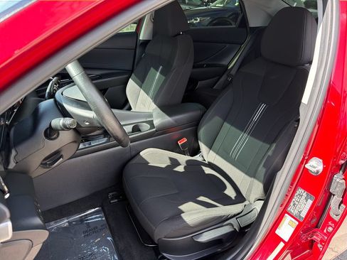 Used 2021 Hyundai Elantra SEL w/ Convenience Package FWD image 28