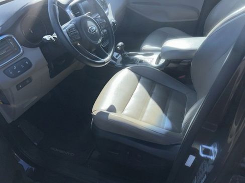 Used 2017 Kia Sorento EX w/ EX Advanced Touring Package image 5
