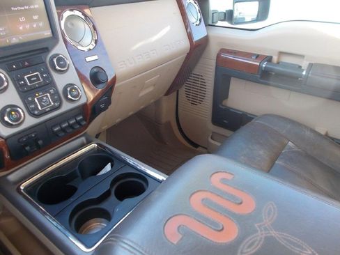 Used 2016 Ford F250 King Ranch w/ King Ranch w/Chrome Package image 18