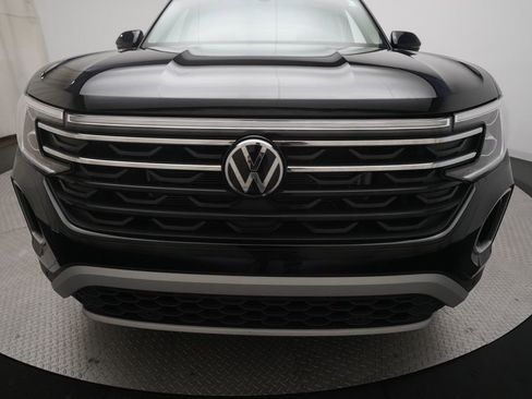 Used 2026 Volkswagen Atlas Peak Edition AWD/4WD image 23