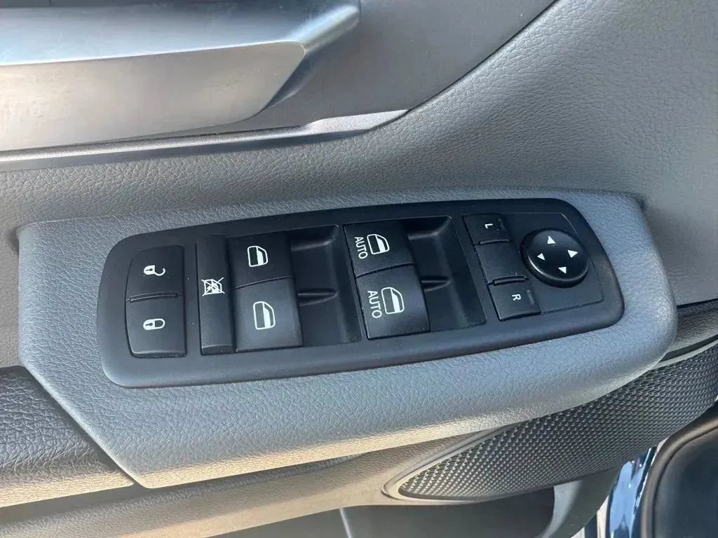 Used 2019 RAM 1500 Big Horn AWD/4WD image 14