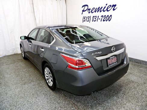 Used 2015 Nissan Altima 2.5 S w/ Power Driver Seat Package FWD image 4