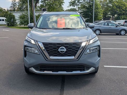 Used 2023 Nissan Rogue Platinum w/ Platinum Premium Package image 2