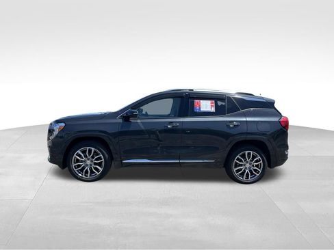 Used 2022 GMC Terrain Denali AWD/4WD image 4