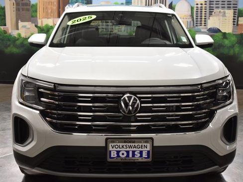 New 2025 Volkswagen Atlas SEL image 3