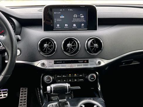 Used 2020 Kia Stinger GT-Line image 6