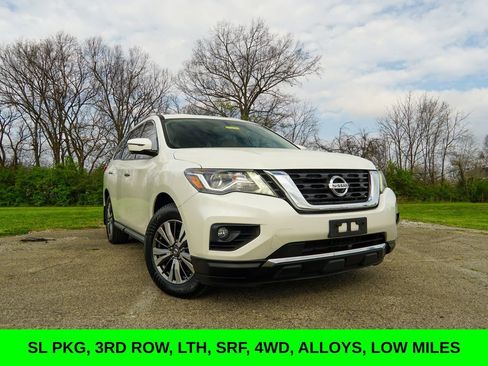 Used 2019 Nissan Pathfinder SL image 1
