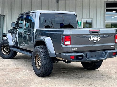 Used 2023 Jeep Gladiator Overland AWD/4WD image 12