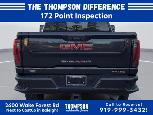 Used 2026 GMC Sierra 2500 AT4 AWD/4WD image 4