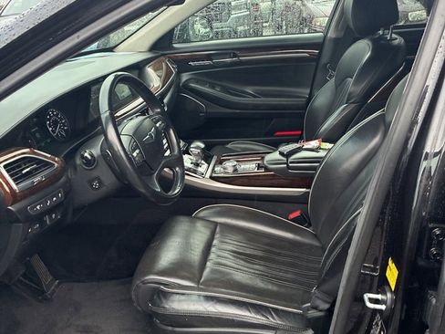 Used 2018 Genesis G90 3.3T Premium image 5