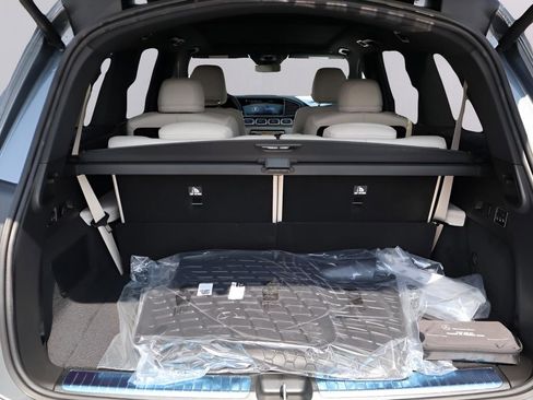 New 2026 Mercedes-Benz GLS 450 4MATIC image 20
