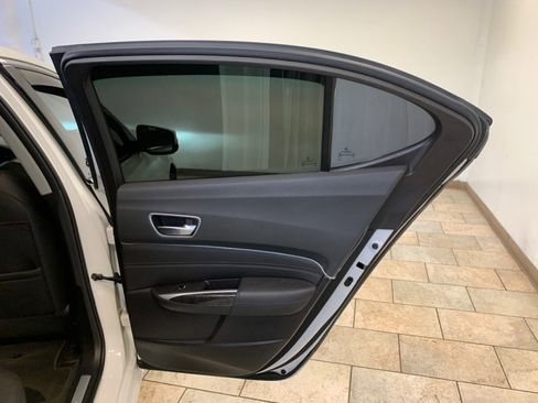 Used 2019 Acura TLX image 43