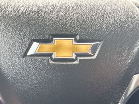 Used 2024 Chevrolet Equinox LT image 28