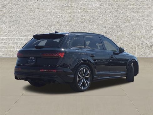 Certified 2023 Audi SQ7 Premium Plus w/ Executive Package AWD/4WD image 7