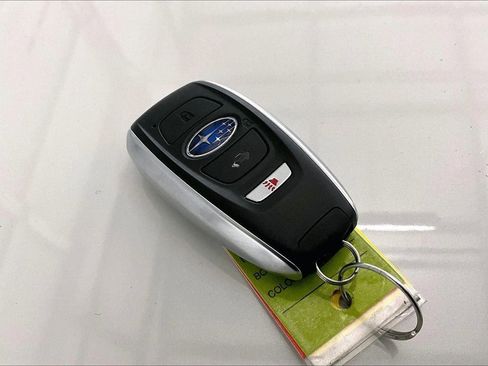 Used 2024 Subaru Crosstrek 2.0i Premium w/ Popular Package #3 image 9