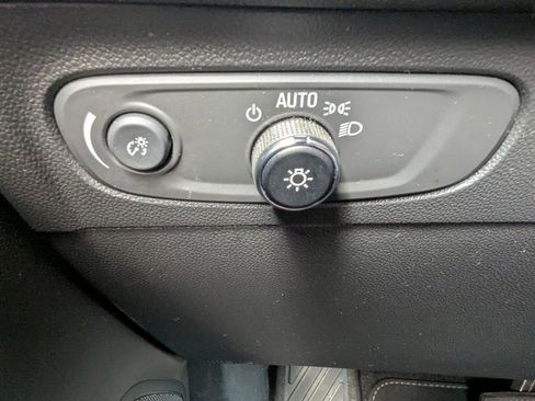 Used 2023 Buick Envision Preferred image 24