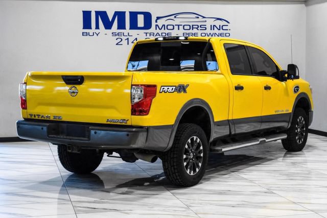 Used 2017 Nissan Titan PRO-4X w/ Pro-4x Convenience Package AWD/4WD image 9