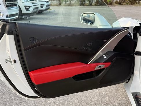Used 2017 Chevrolet Corvette Stingray Z51 image 39
