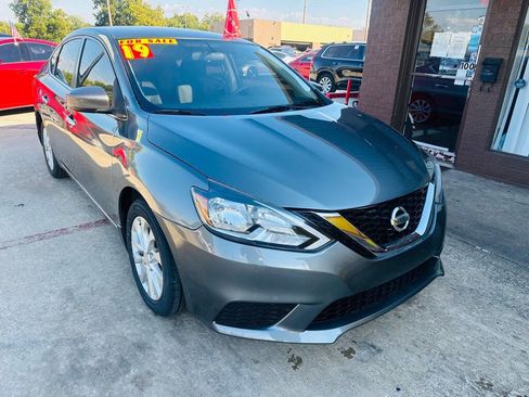 Used 2019 Nissan Sentra S w/ Appearance Package image 7