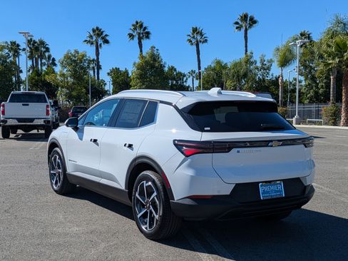 Used 2026 Chevrolet Equinox EV LT w/ LPO, All-Weather Mat Package image 3