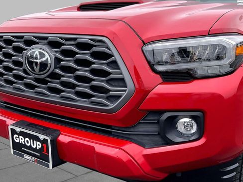 Used 2023 Toyota Tacoma TRD Sport w/ Technology Package AWD/4WD image 30