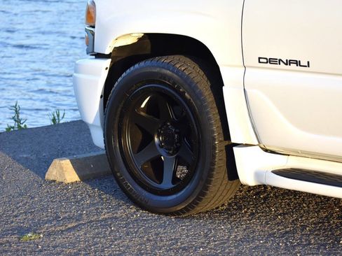 Used 2006 GMC Yukon XL Denali AWD/4WD image 17