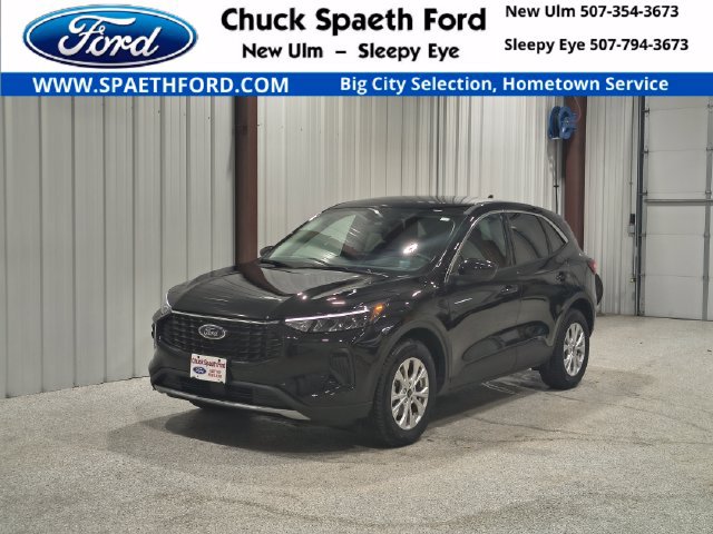 Used 2023 Ford Escape Active w/ Tech Pack #2 AWD/4WD image 1