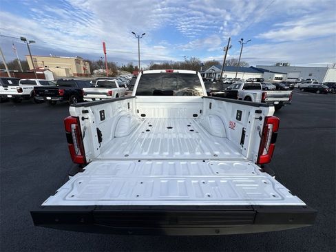 Used 2024 Ford F350 Platinum image 24