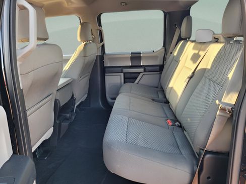 Used 2016 Ford F150 XLT image 10