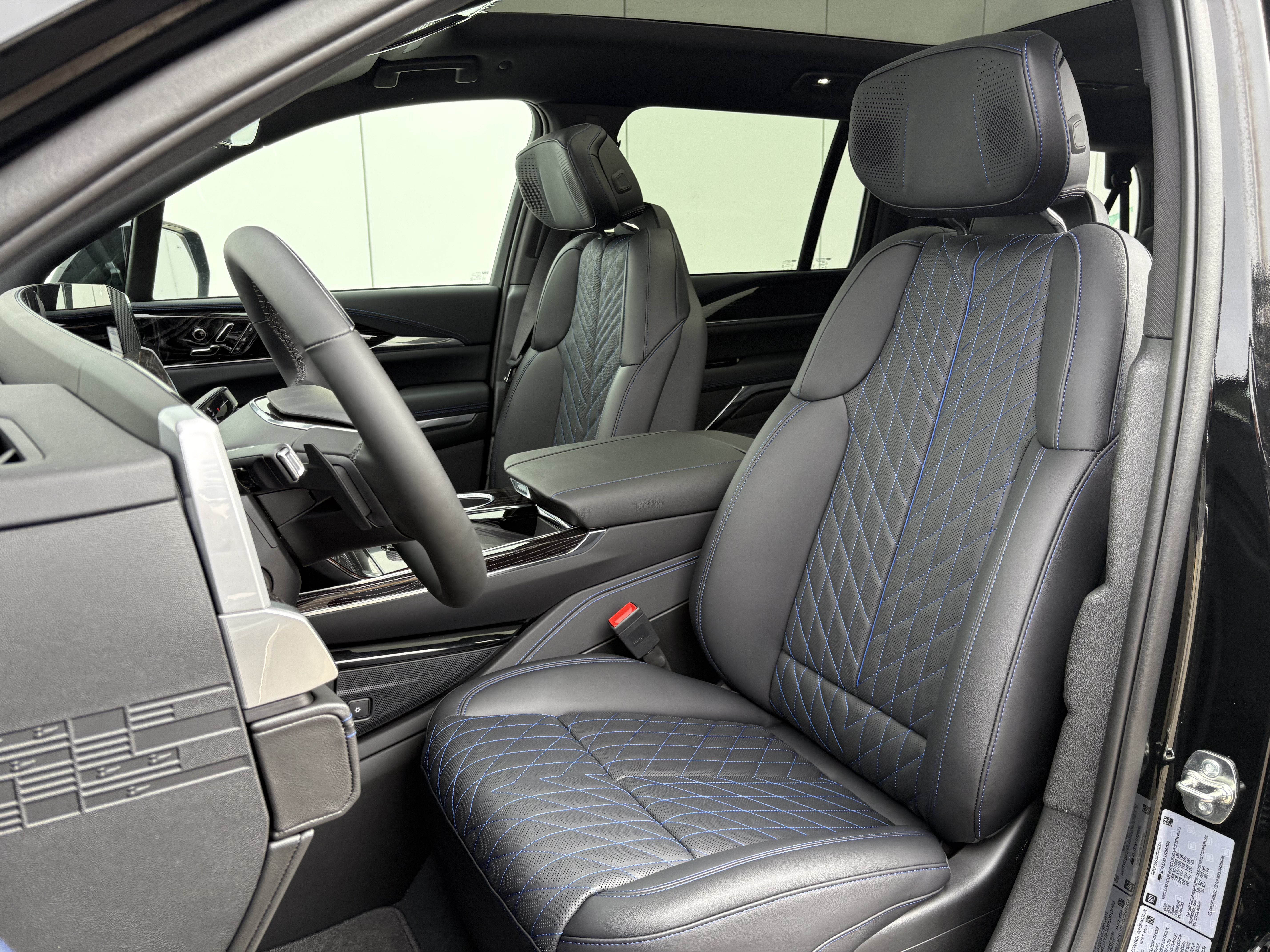 New 2026 Cadillac Escalade IQL Sport 1 AWD/4WD image 13