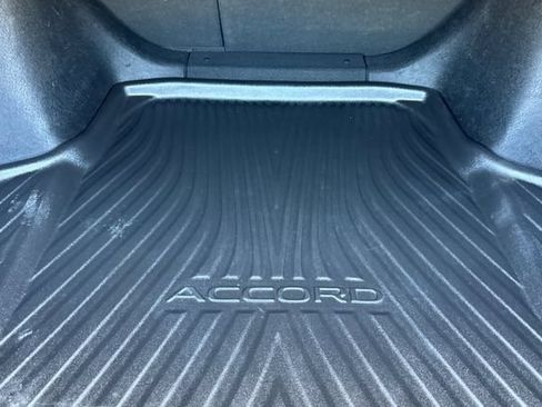 Used 2023 Honda Accord EX-L image 17