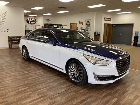 Used 2018 Genesis G90 3.3T Premium AWD/4WD image 4