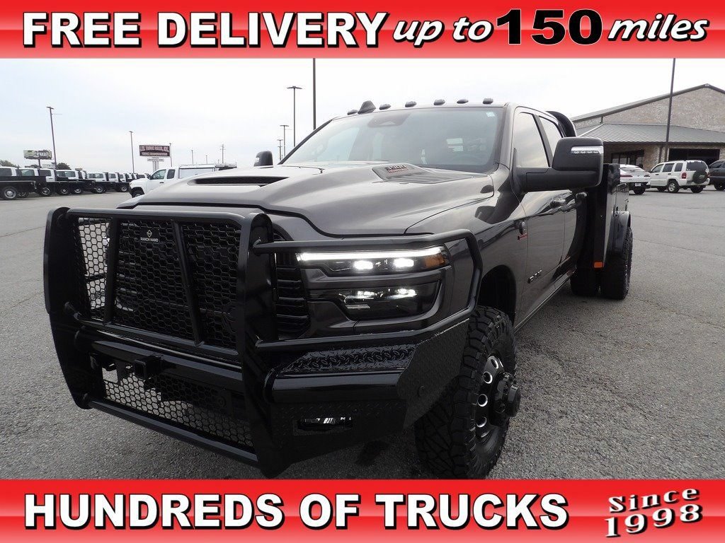 Used 2025 RAM 3500 Laramie AWD/4WD image 1