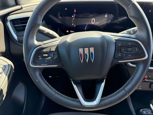 Used 2025 Buick Encore GX Preferred image 25