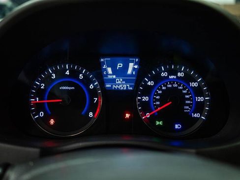 Used 2014 Hyundai Accent GLS image 15