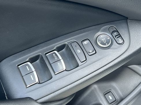 Used 2018 Honda Accord Sport image 13